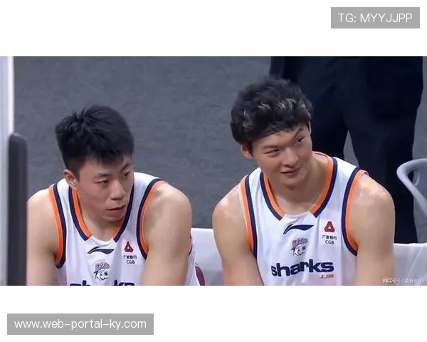 张镇麟23分对阵广东 上海锋线新援表现亮眼 张镇麟23分对阵广东 上海锋线新援表现亮眼