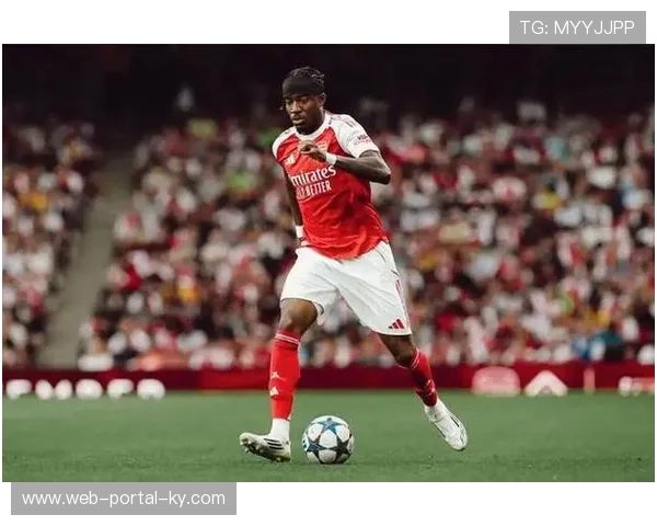 马杜埃凯造点展现突破能力 阿森纳边路进攻威胁性提升 马杜埃凯造点展现突破能力 阿森纳边路进攻威胁性提升